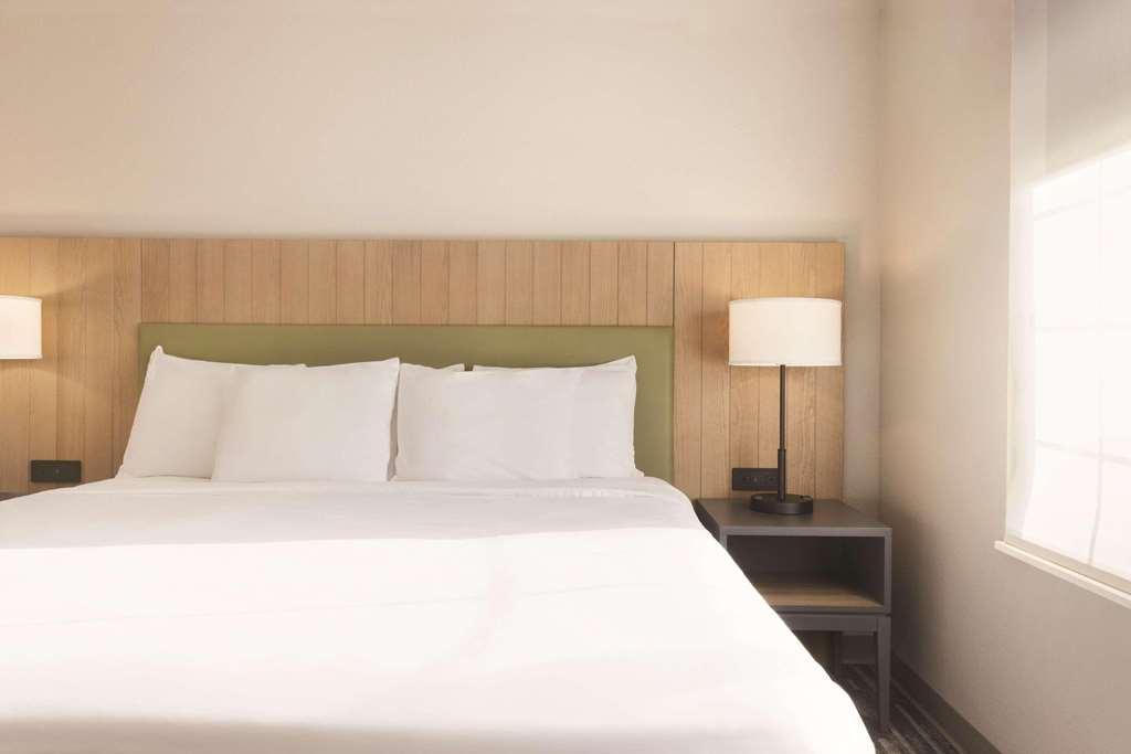 Country Inn & Suites By Radisson, Green Bay North Rom bilde